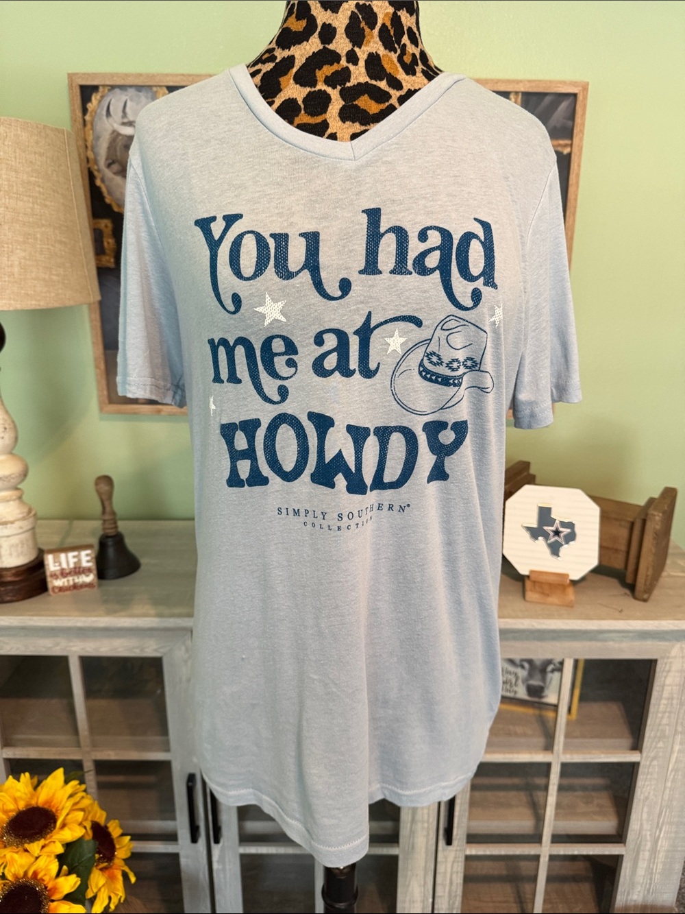 Simply Southern Light Blue 'You Had Me at Howdy' Graphic Tee Sz L